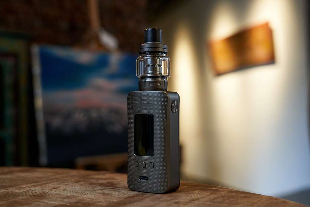 Vaporesso GEN 200 220W Starter Kit (iTank 2 Edition)